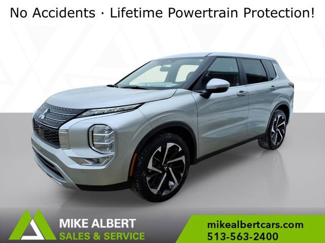 Used 2024 Mitsubishi Outlander SE image 3