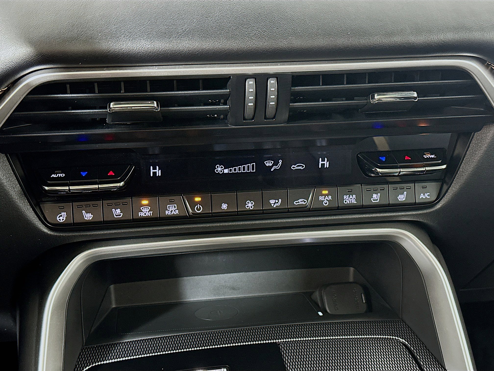 Used 2025 MAZDA CX-70 3.3 Turbo S w/ Premium Package image 16