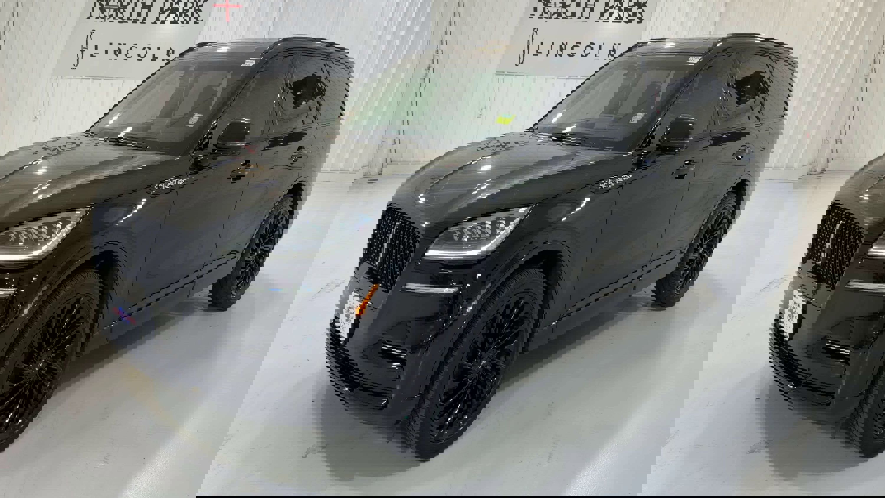 Used 2023 Lincoln Aviator Reserve w/ Equipment Group 201A image 5