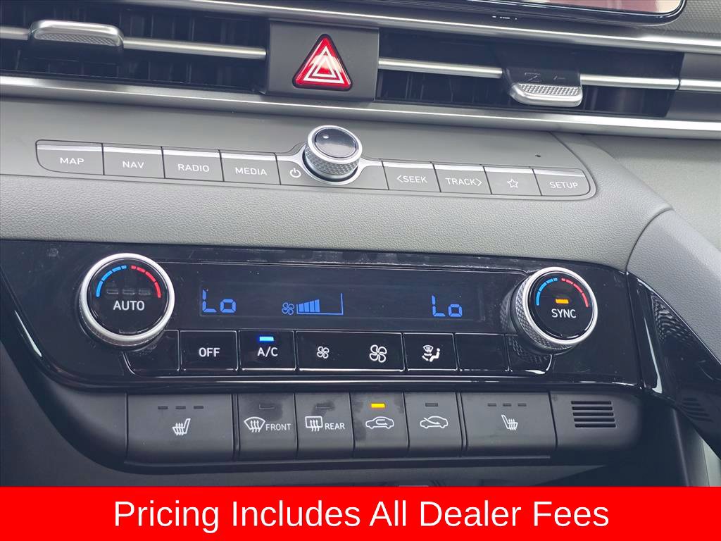Used 2023 Hyundai Elantra SEL w/ Convenience Package FWD image 16