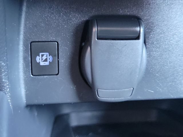 Used 2024 Nissan Versa SV FWD image 16