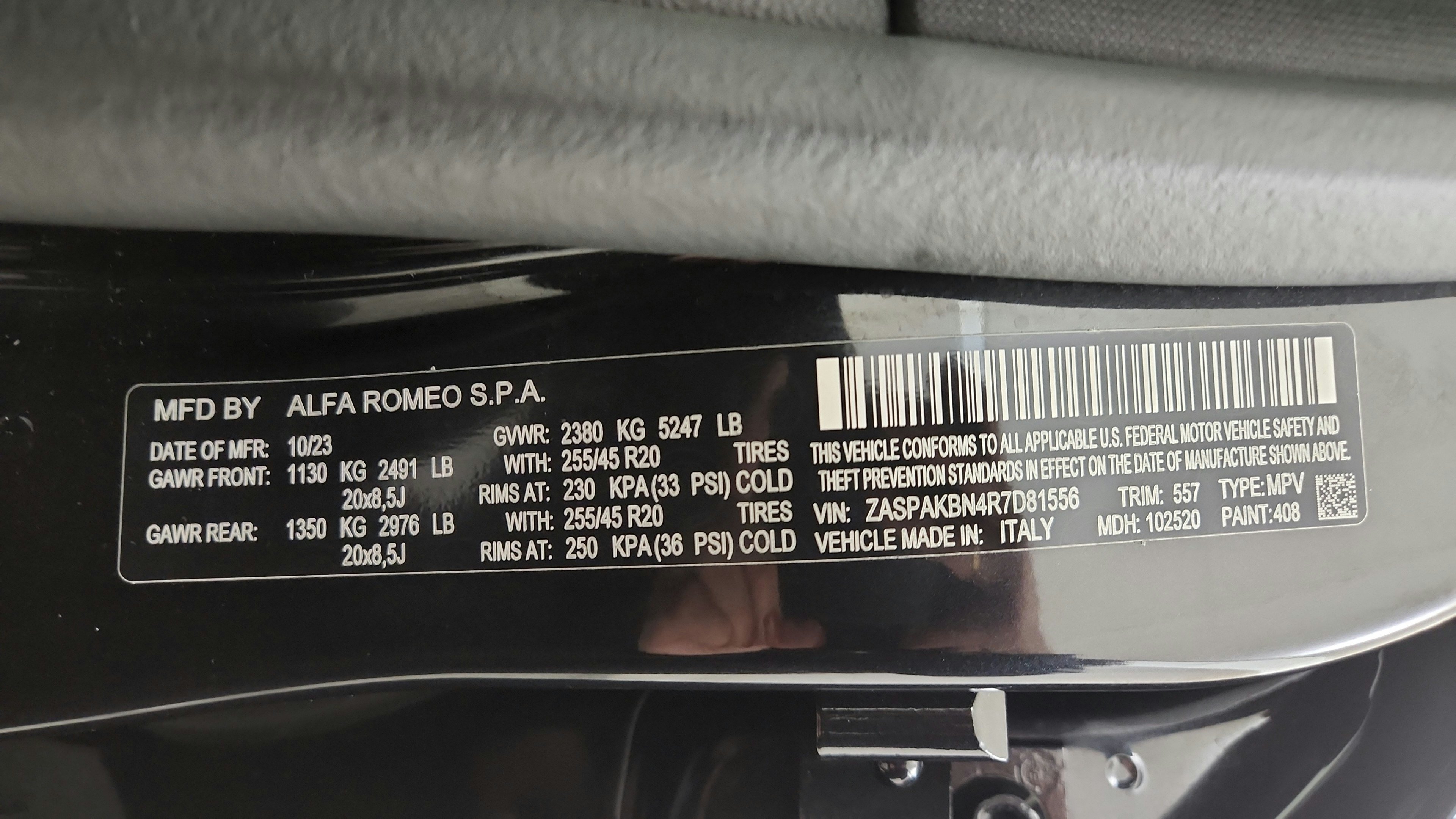 Used 2024 Alfa Romeo Stelvio Veloce AWD/4WD image 46