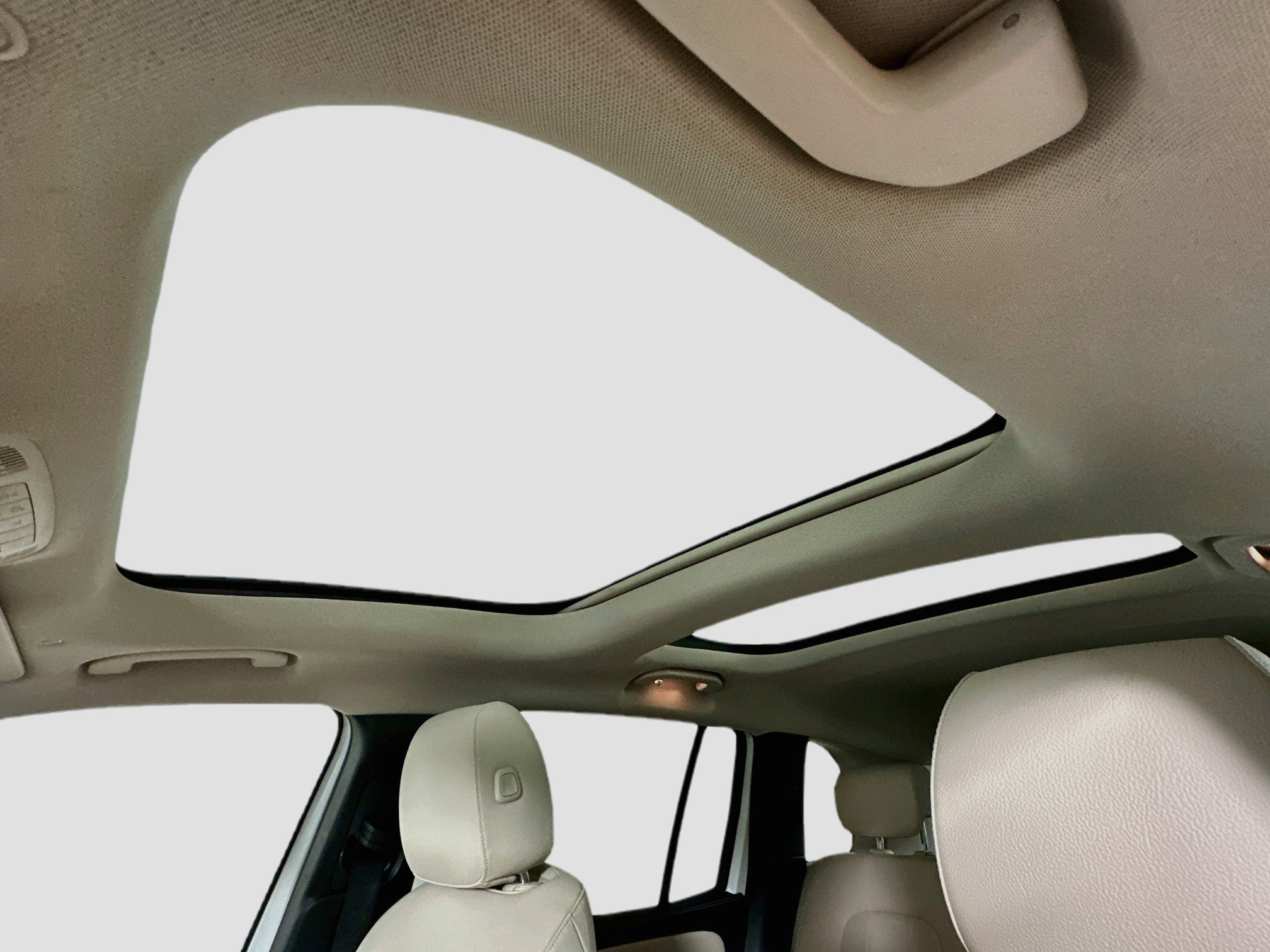 Certified 2022 Mercedes-Benz GLB 250 4MATIC image 25