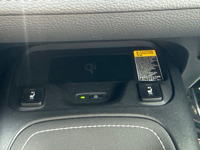 Used 2025 Toyota Corolla XSE FWD image 19