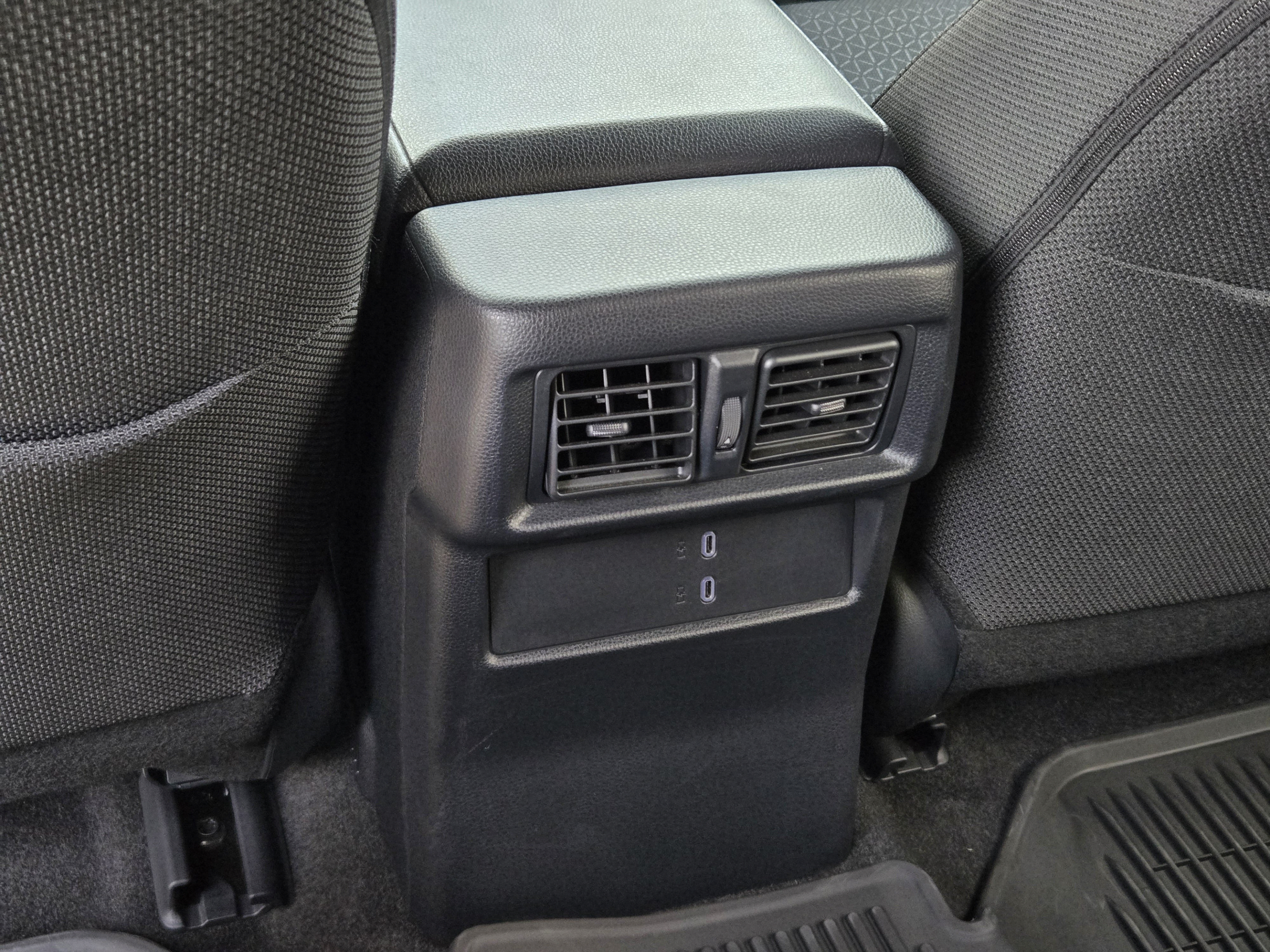 Used 2026 Toyota 4Runner SR5 AWD/4WD image 28
