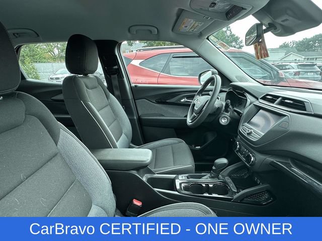 Used 2021 Chevrolet TrailBlazer LS FWD image 2