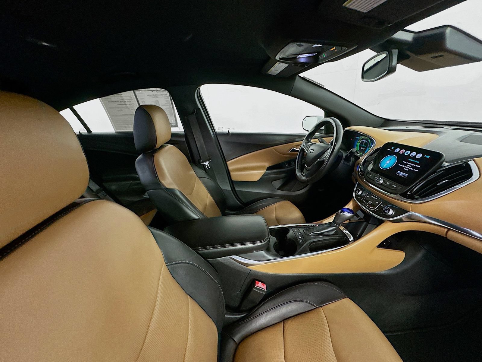 Used 2018 Chevrolet Volt Premier w/ Driver Confidence Package FWD image 30