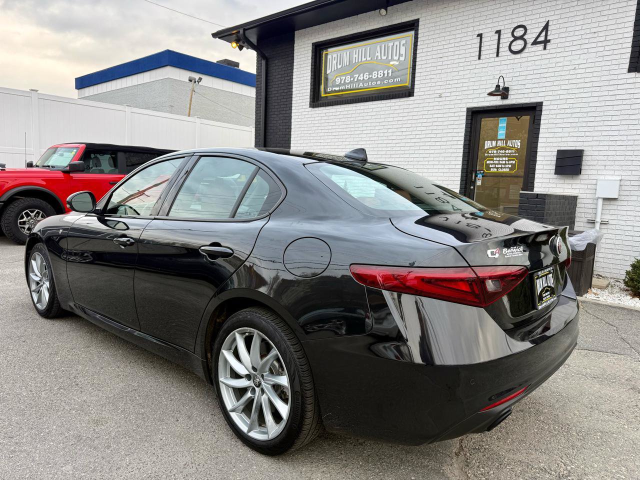 Used 2022 Alfa Romeo Giulia Ti AWD/4WD image 4