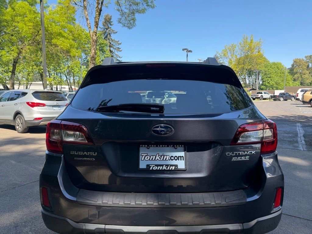 Used 2015 Subaru Outback 2.5i Limited AWD/4WD image 5
