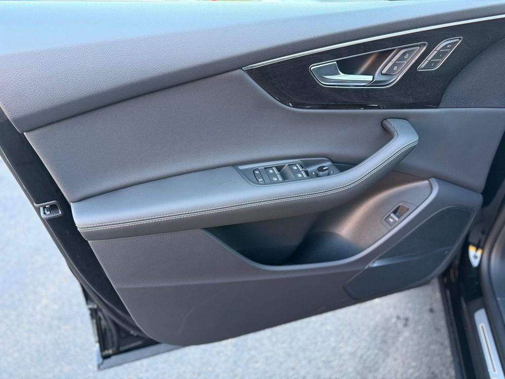 New 2026 Audi Q8 Premium Plus image 12