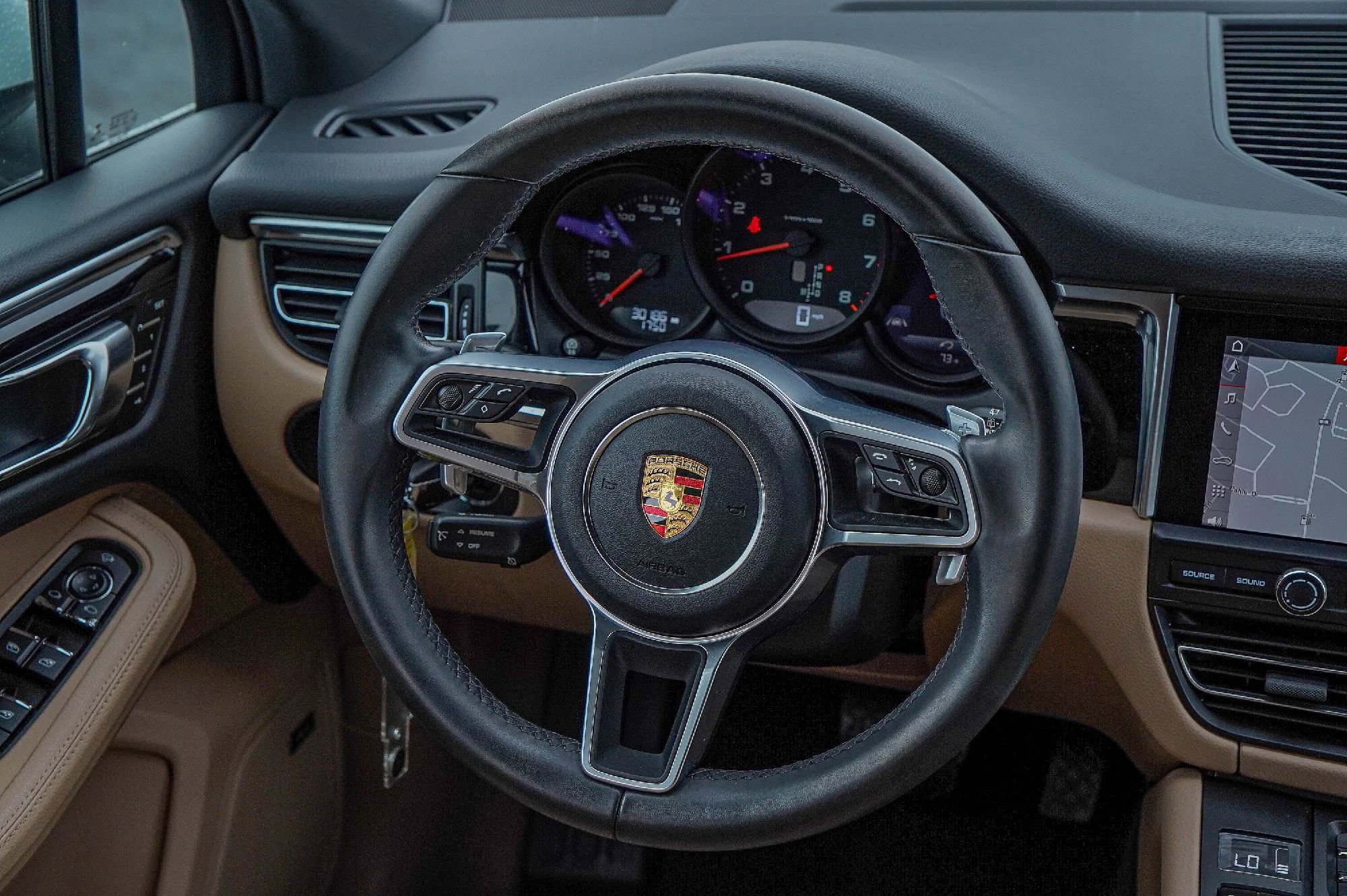 Used 2020 Porsche Macan image 29