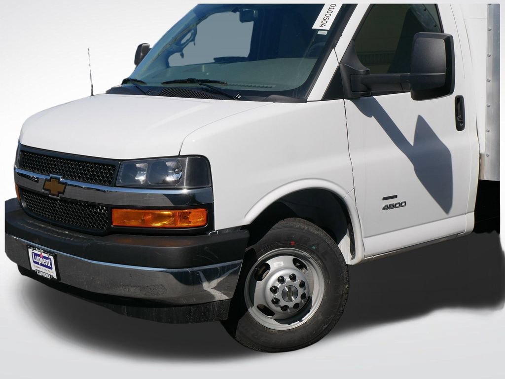 New 2025 Chevrolet Express 4500 Extended w/ Power Convenience Package RWD image 28