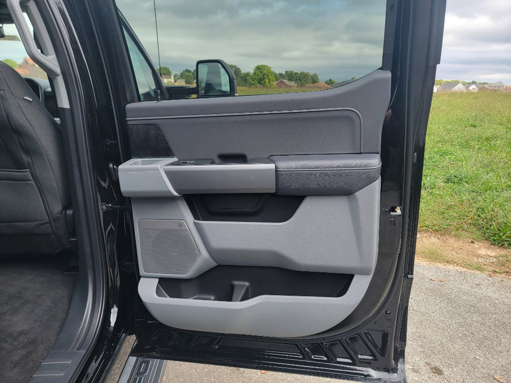 New 2026 Ford F350 XLT image 30
