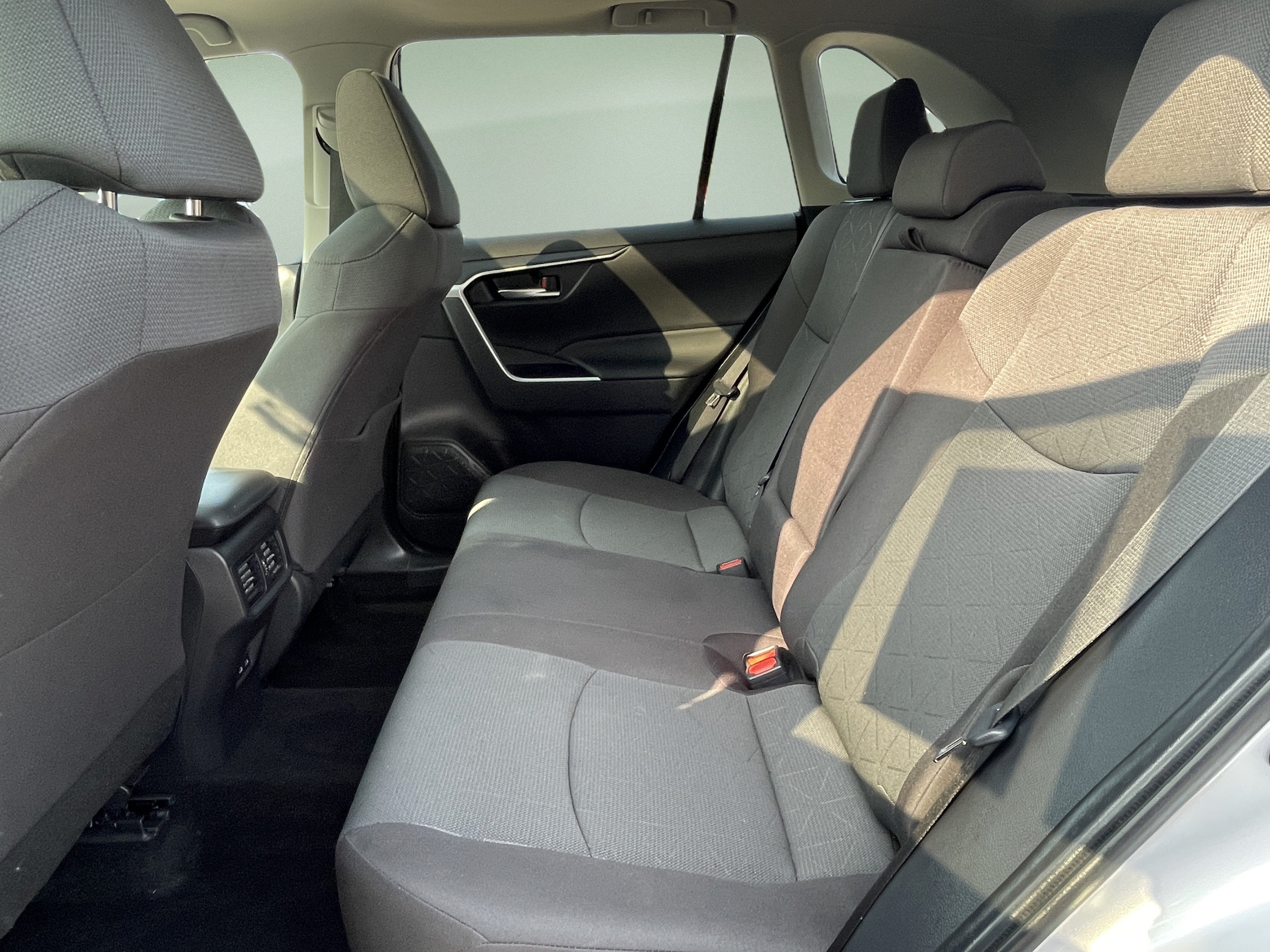 Used 2024 Toyota RAV4 XLE w/ Convenience Package AWD/4WD image 31