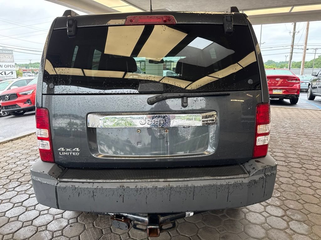 Used 2010 Jeep Liberty Limited AWD/4WD image 7