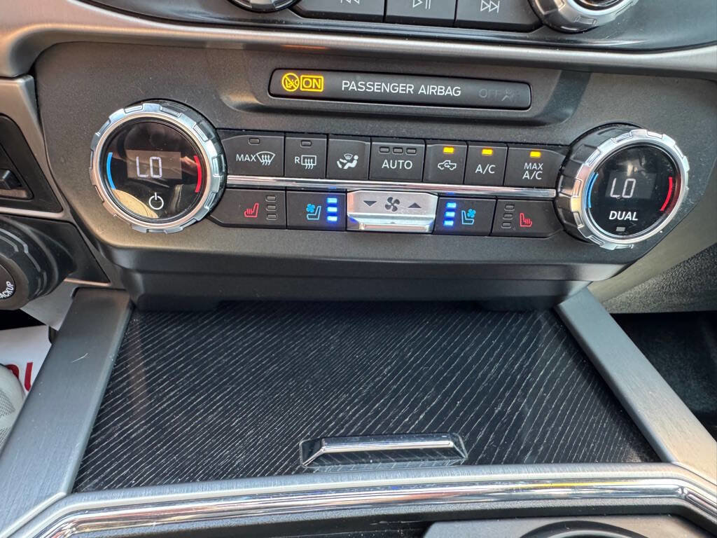 Used 2022 Ford F350 Platinum image 30