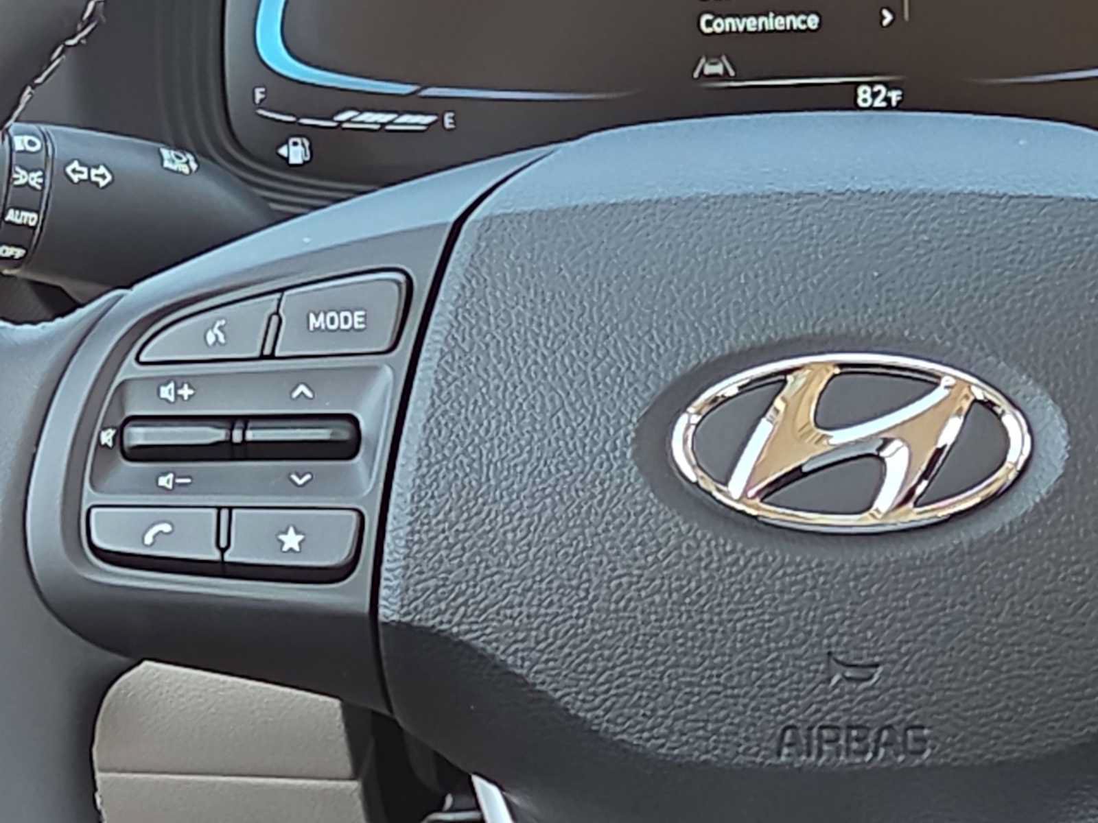 New 2026 Hyundai Venue SEL FWD image 26