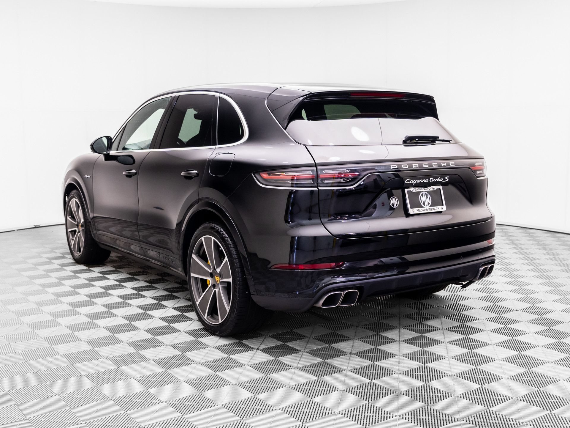 Used 2022 Porsche Cayenne Turbo S AWD/4WD image 3