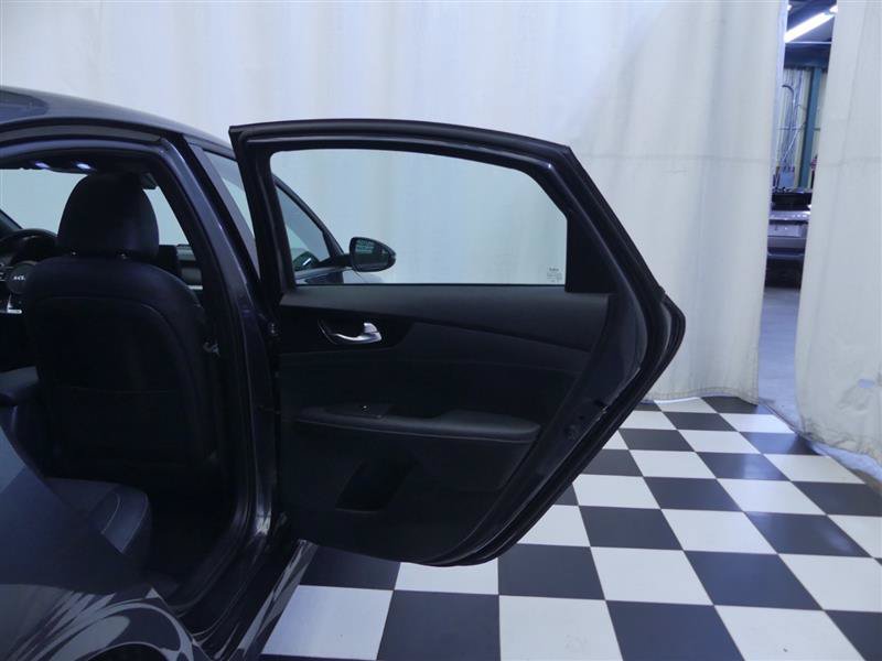 Used 2024 Kia Forte GT-Line w/ GT-Line Premium Package FWD image 27
