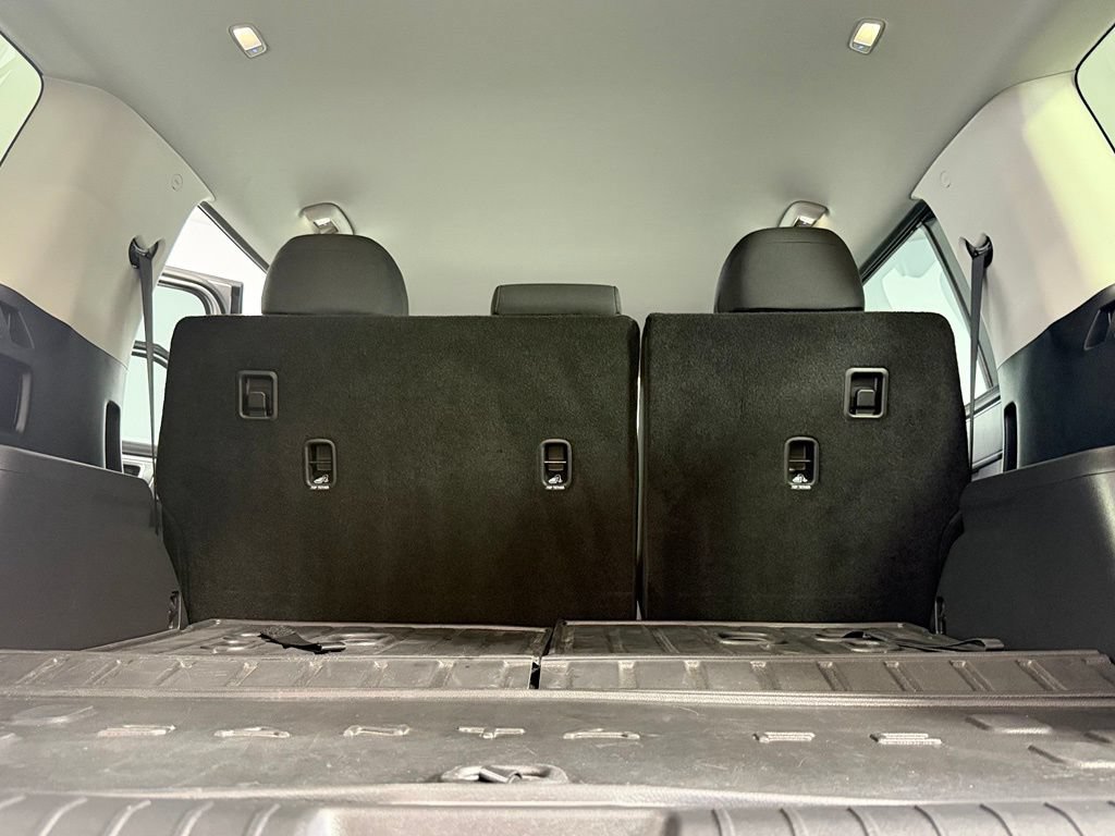 Used 2025 Hyundai Santa Fe SE FWD image 25