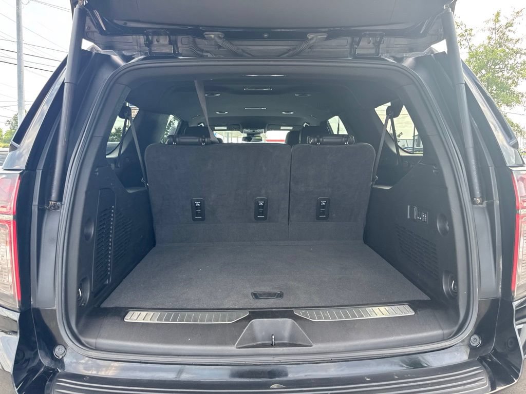 Used 2024 Chevrolet Suburban Premier AWD/4WD image 26