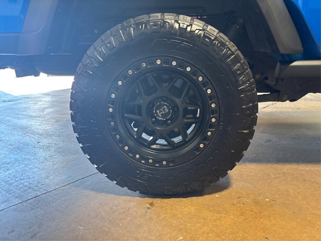 Used 2020 Jeep Gladiator Sport w/ Quick Order Package 24S AWD/4WD image 20
