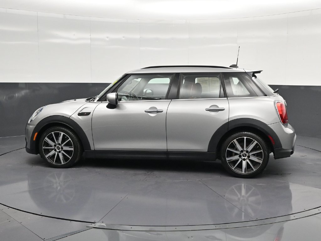 Used 2024 MINI Cooper S w/ Signature Upholstery Package FWD image 8