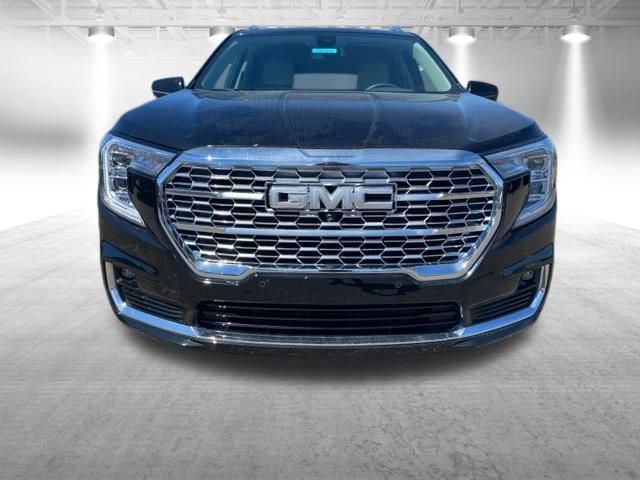 Used 2024 GMC Terrain Denali AWD/4WD image 14