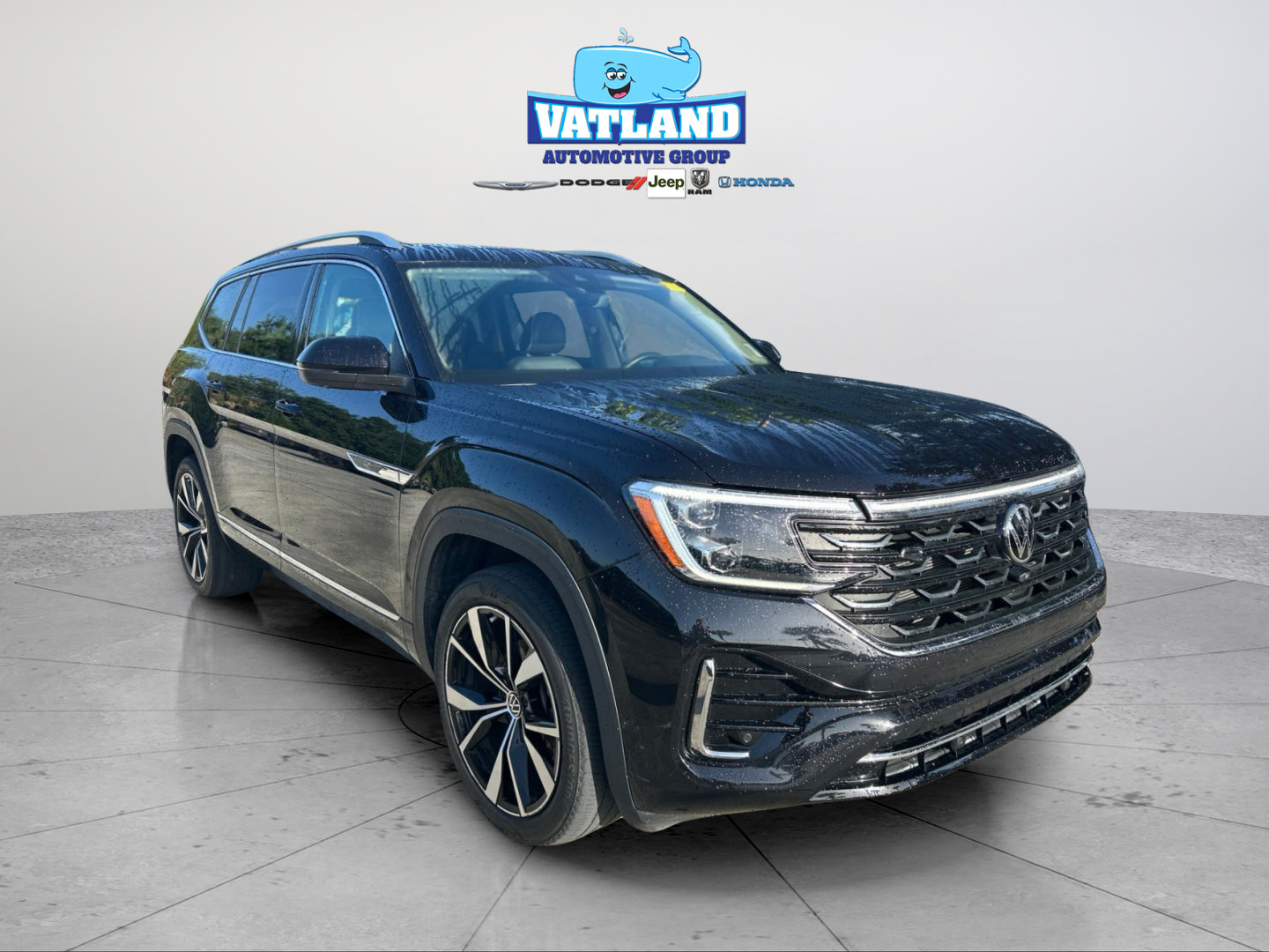 Used 2024 Volkswagen Atlas SEL Premium R-Line AWD/4WD image 22