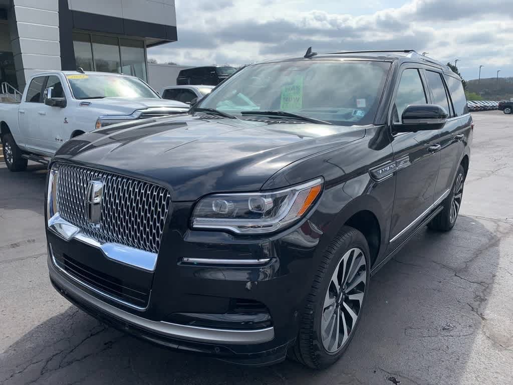 Used 2024 Lincoln Navigator Reserve AWD/4WD image 8