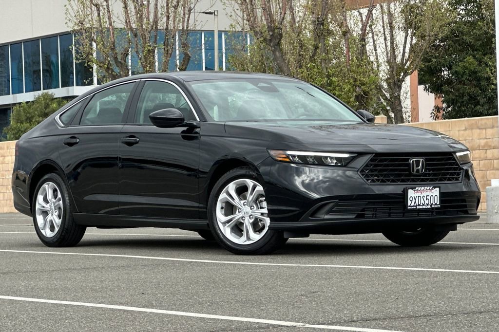 Certified 2025 Honda Accord LX image 2