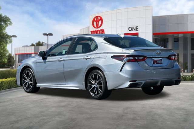 Certified 2024 Toyota Camry SE FWD image 7