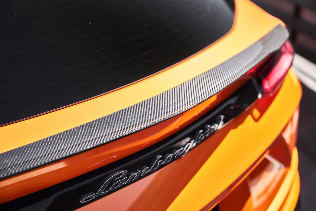 Used 2022 Lamborghini Urus AWD/4WD image 12