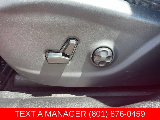 Used 2019 Jeep Cherokee Trailhawk w/ Comfort/Convenience Group AWD/4WD image 14