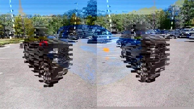 Used 2022 Chevrolet Silverado 1500 Custom w/ Safety Confidence Package image 49