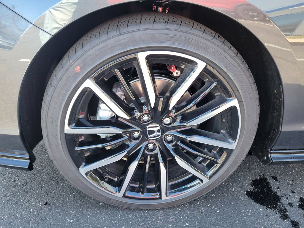 New 2026 Honda Accord Touring image 11