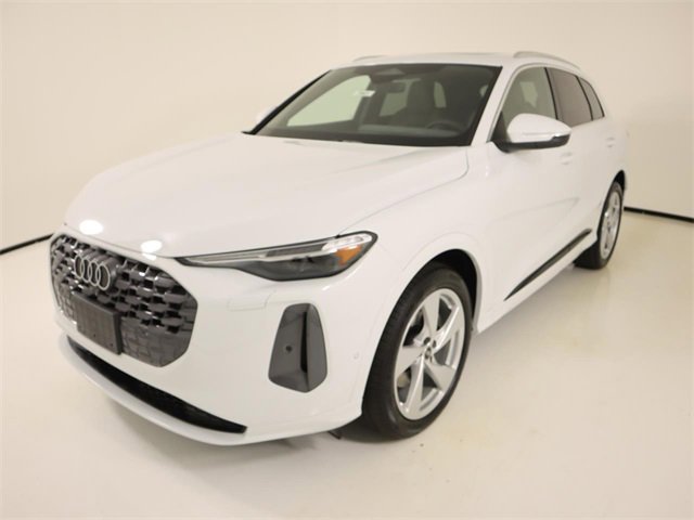 New 2025 Audi Q5 Prestige image 1