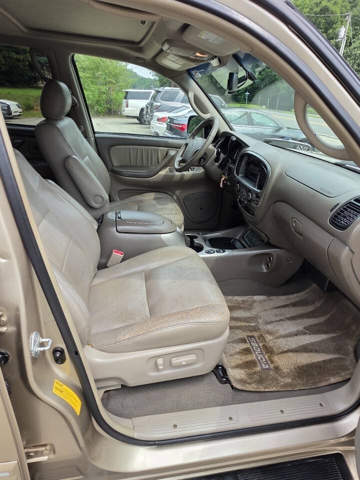 Used 2007 Toyota Sequoia Limited RWD image 12