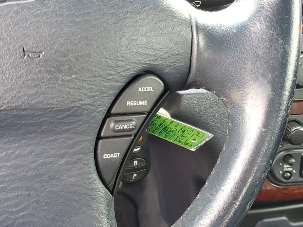 Used 2002 Chrysler Sebring Limited FWD image 12