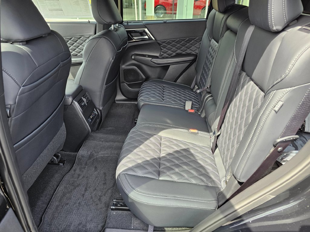 New 2026 Nissan Rogue Platinum AWD/4WD image 17