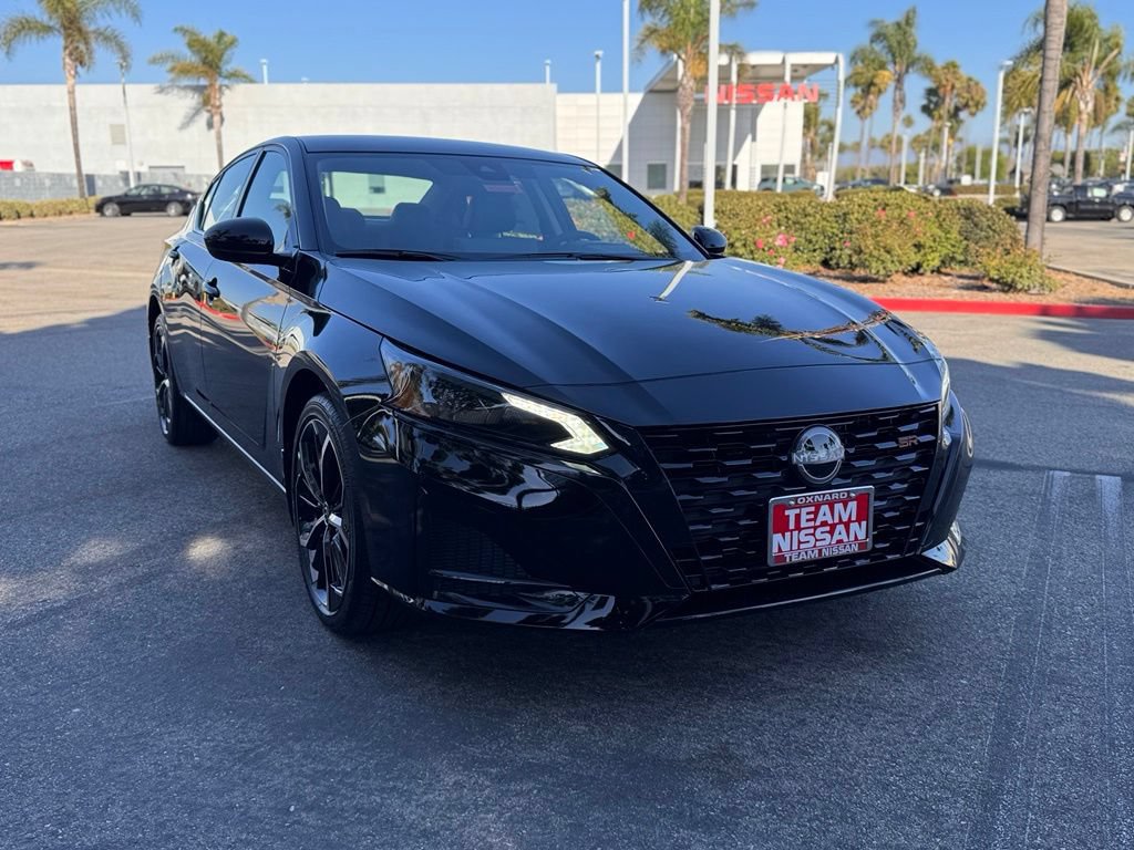 New 2026 Nissan Altima 2.5 SR FWD image 2