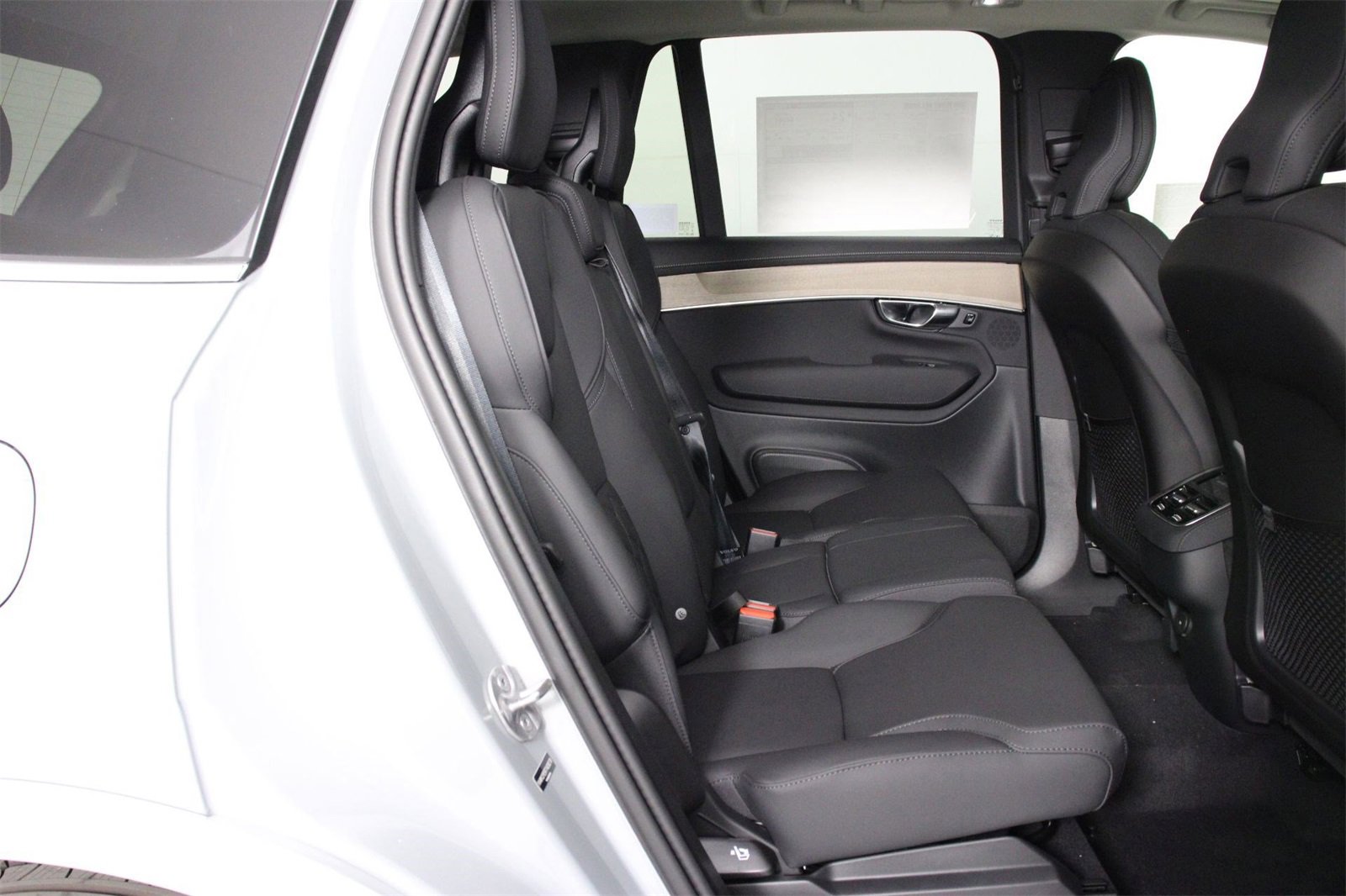 New 2026 Volvo XC90 B5 Plus image 11