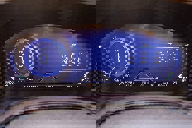 Used 2023 Ford Explorer King Ranch w/ Technology Package image 15