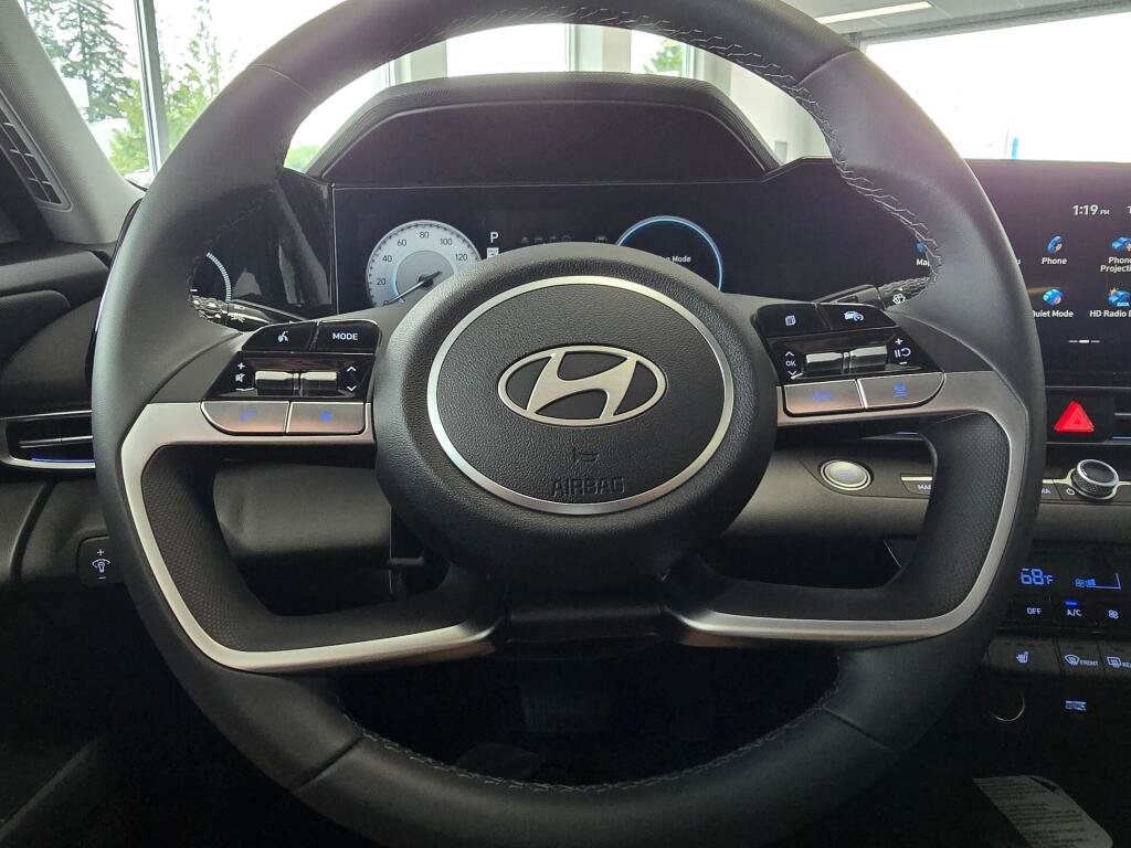 New 2026 Hyundai Elantra Limited FWD image 20