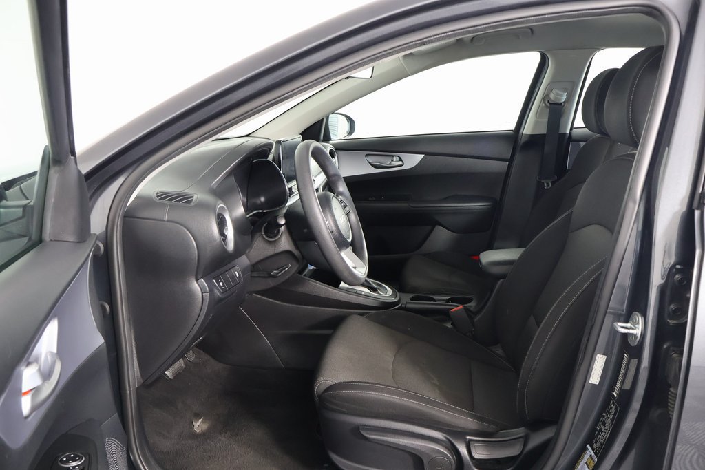 Used 2022 Kia Forte LXS FWD image 8