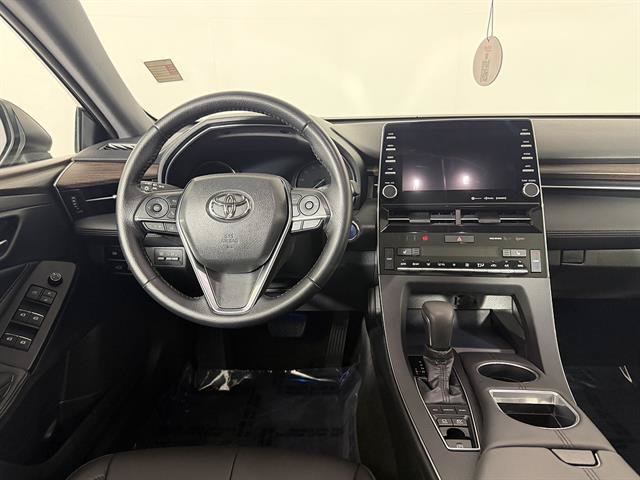 Used 2019 Toyota Avalon XLE w/ Moonroof Package FWD image 13