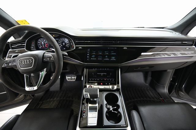 Used 2024 Audi RS Q8 AWD/4WD image 2