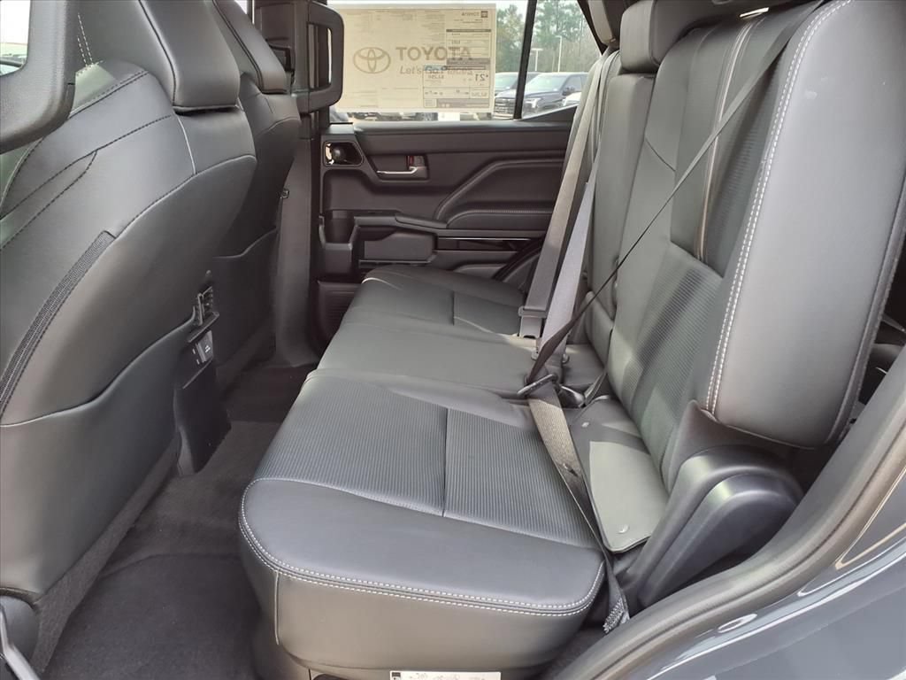 Used 2026 Toyota 4Runner Limited AWD/4WD image 15