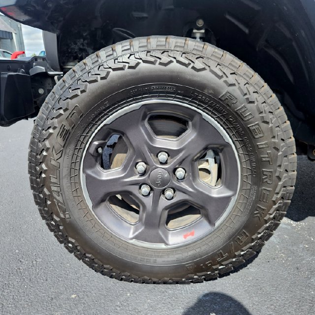 Used 2020 Jeep Gladiator Rubicon AWD/4WD image 29