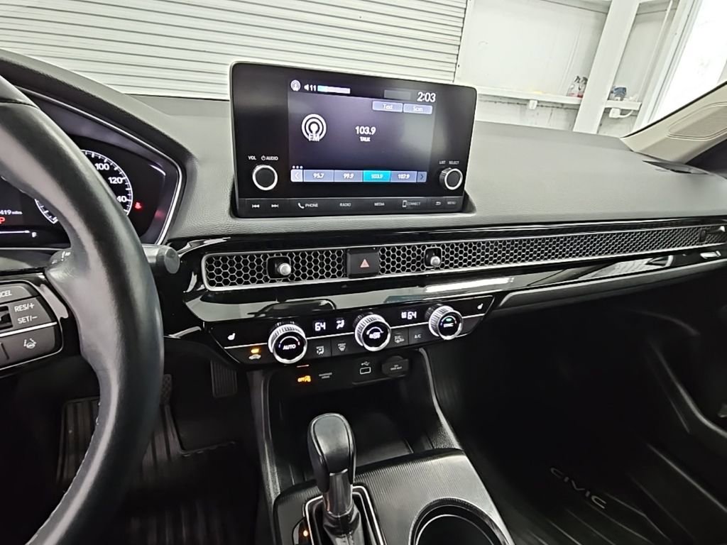 Used 2024 Honda Civic EX-L image 13